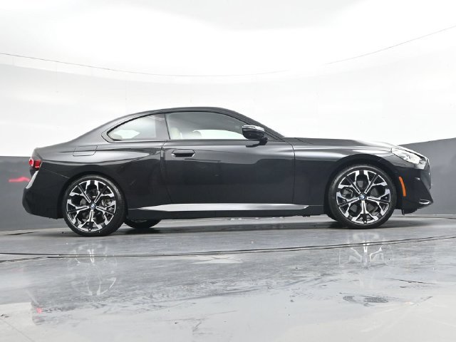 Certified 2025 BMW 230i Coupe w/ Premium Package RWD image 33