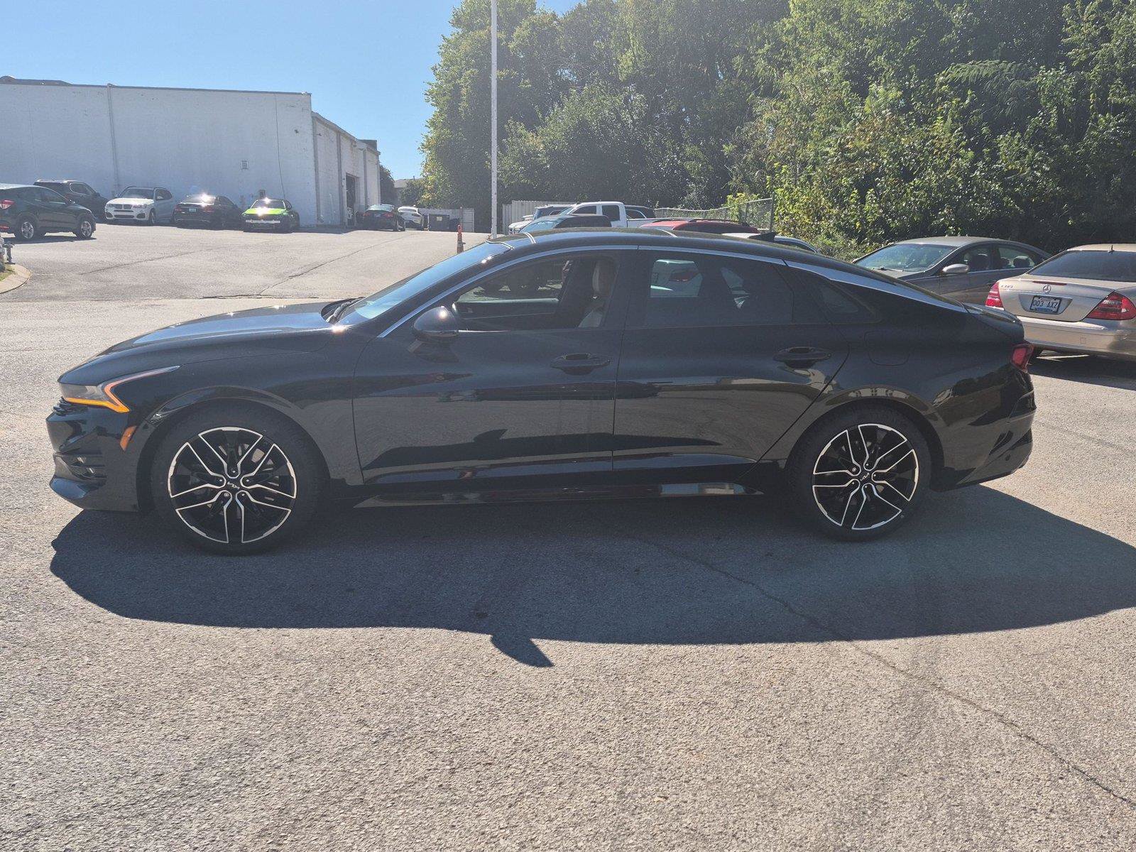 Used 2024 Kia K5 GT FWD image 2