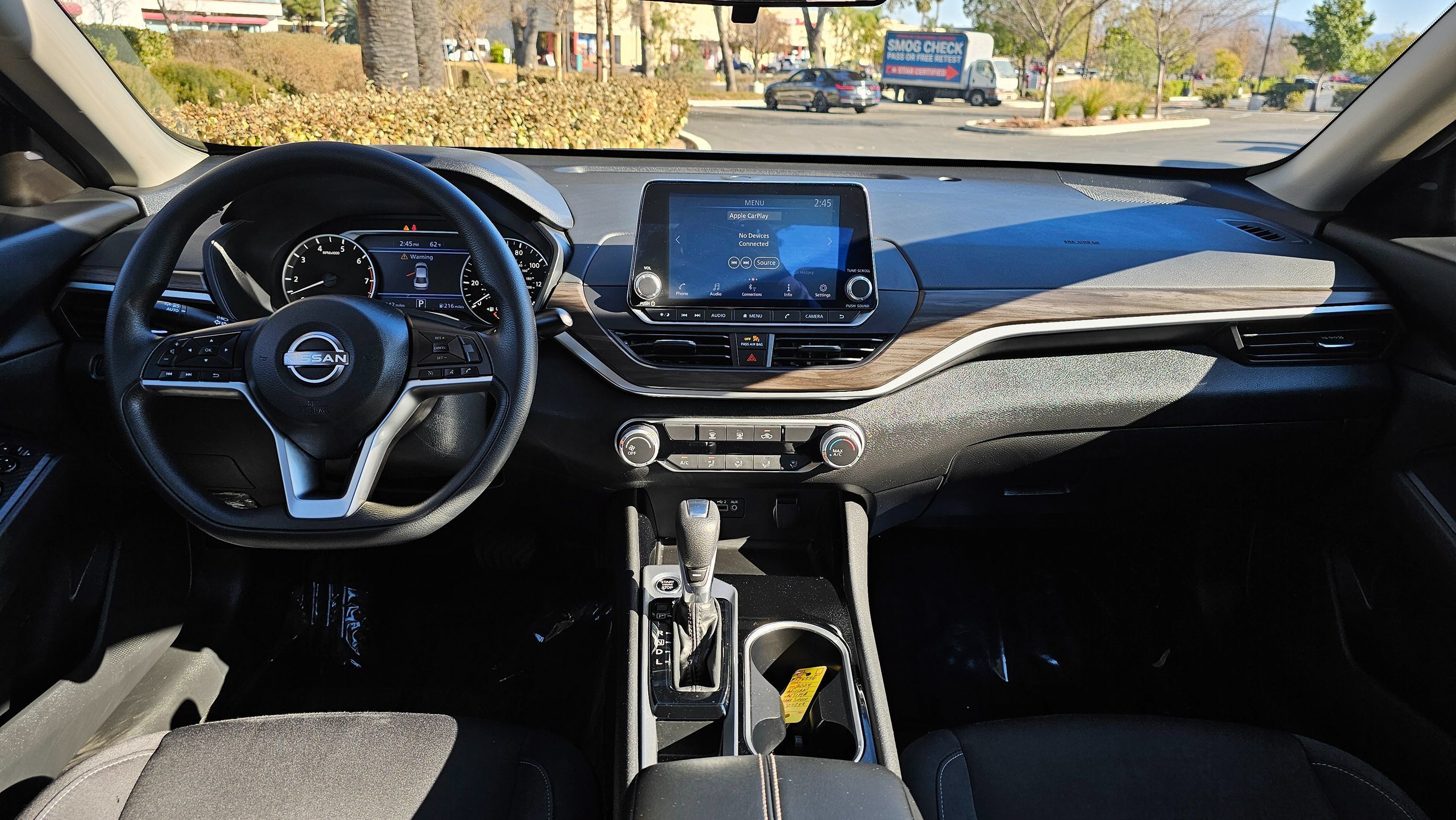 Used 2024 Nissan Altima 2.5 SV FWD image 19