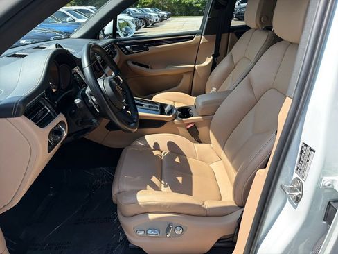 Used 2022 Porsche Macan S AWD/4WD image 9