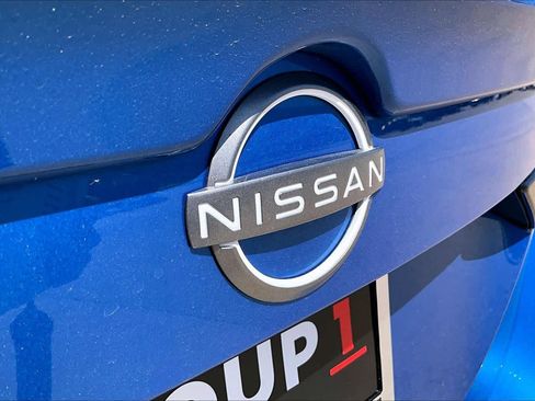 Certified 2025 Nissan Sentra SR FWD image 28