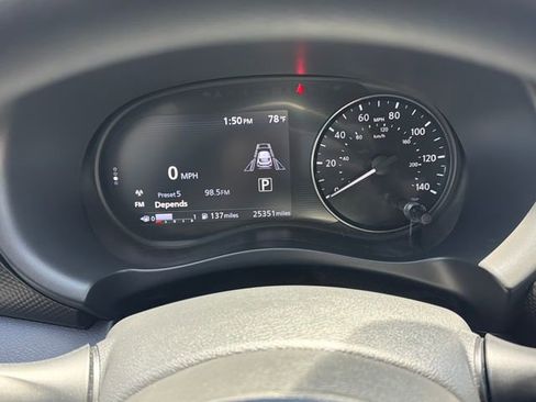 Used 2021 Nissan Kicks SV FWD image 18