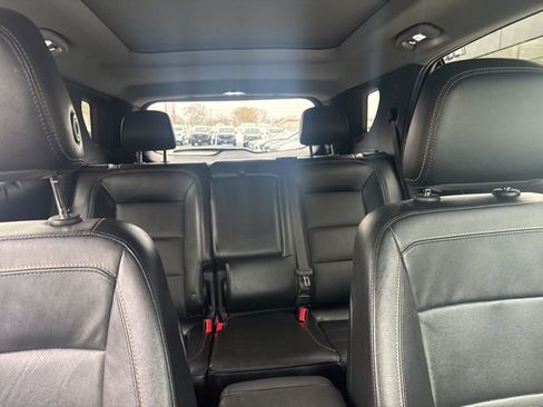 Used 2020 Chevrolet Equinox LT w/ Midnight Edition image 33