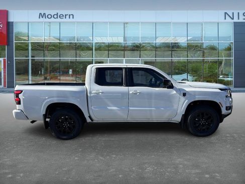 New 2026 Nissan Frontier SV w/ SV Convenience Package image 4