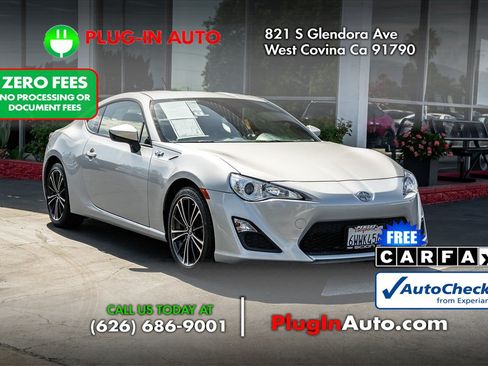 Used 2013 Scion FR-S RWD image 4