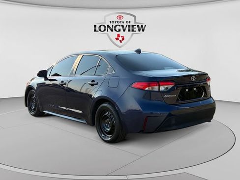 Used 2025 Toyota Corolla LE FWD image 3