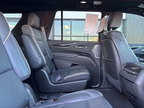 Used 2021 Cadillac Escalade Sport w/ Driver Assist Tech Package image 15