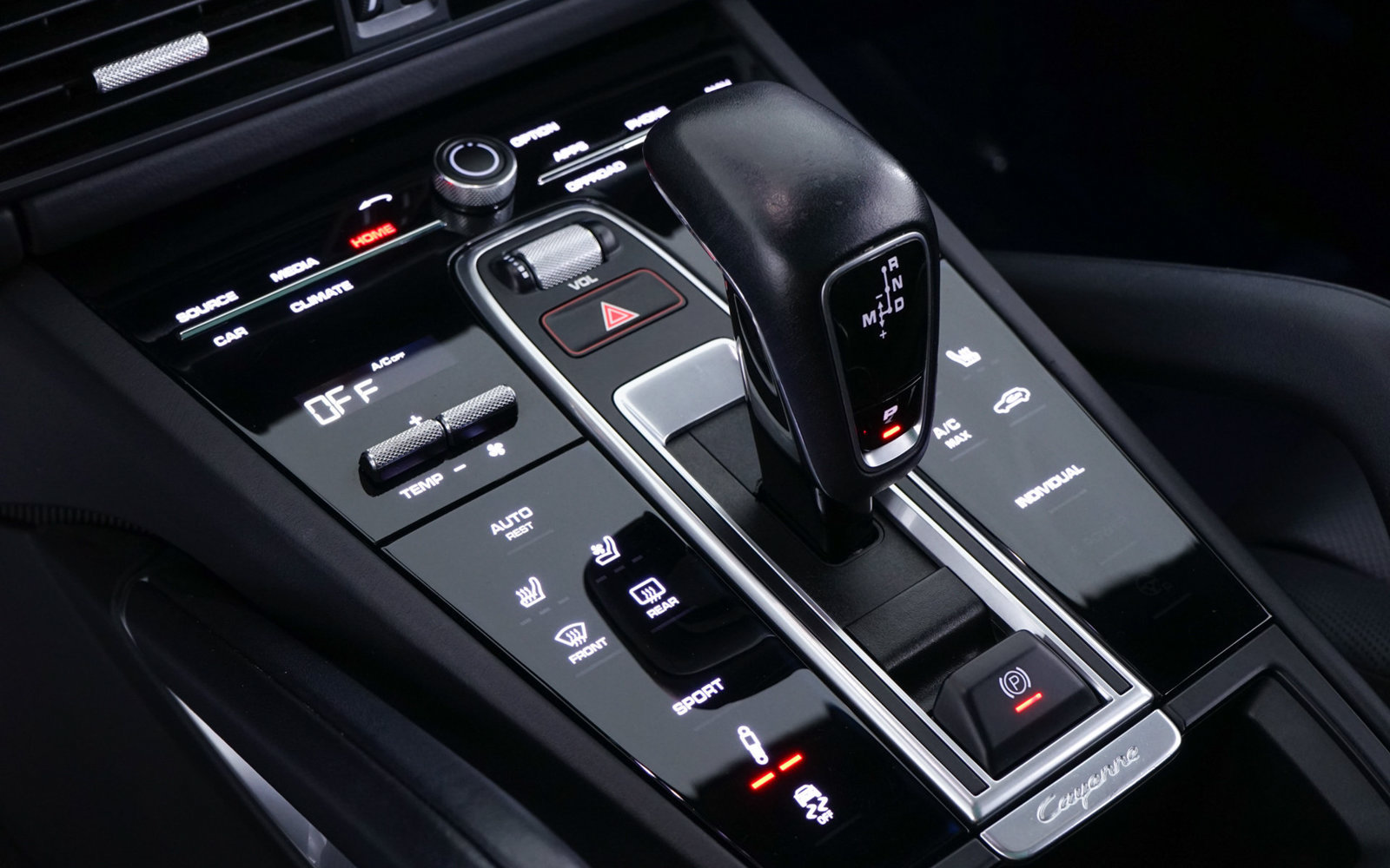 Used 2019 Porsche Cayenne Turbo AWD/4WD image 27