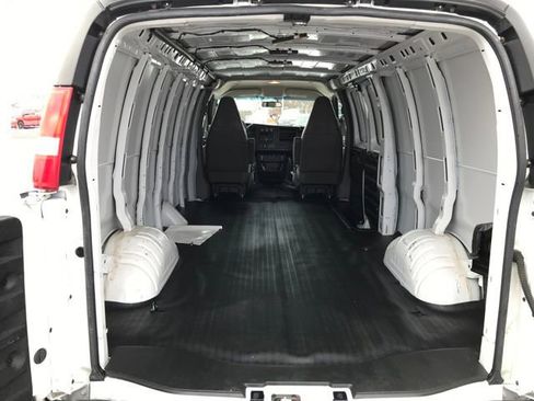 Certified 2022 Chevrolet Express 2500 Extended image 15