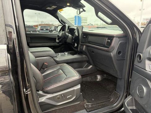 Certified 2022 Ford Expedition Limited image 5