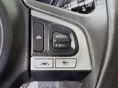 Used 2017 Subaru Forester 2.5i Limited image 15