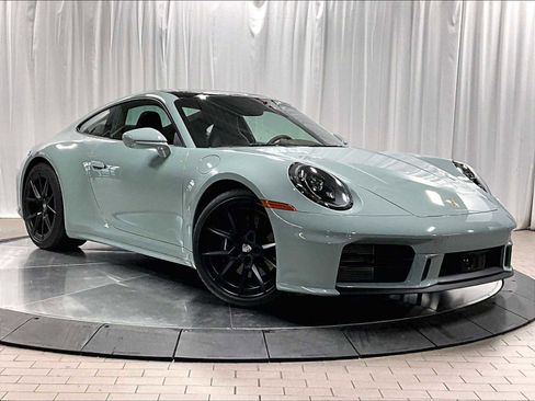 Used 2025 Porsche 911 Carrera image 12