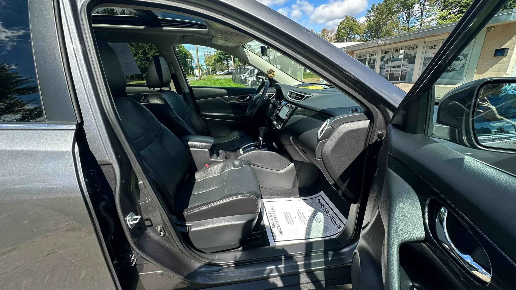 Used 2016 Nissan Rogue SL w/ SL Premium Package AWD/4WD image 38