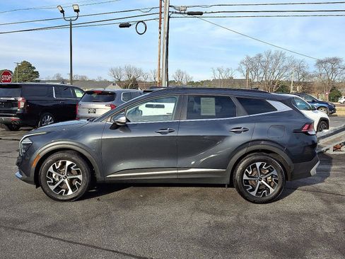 Used 2025 Kia Sportage EX w/ Premium Package image 7