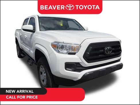 Used 2023 Toyota Tacoma SR AWD/4WD image 1