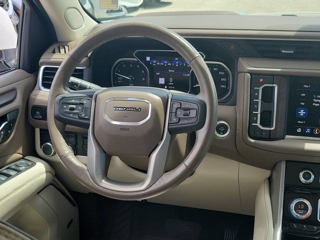 Used 2021 GMC Yukon XL Denali w/ Denali Premium Package RWD image 23