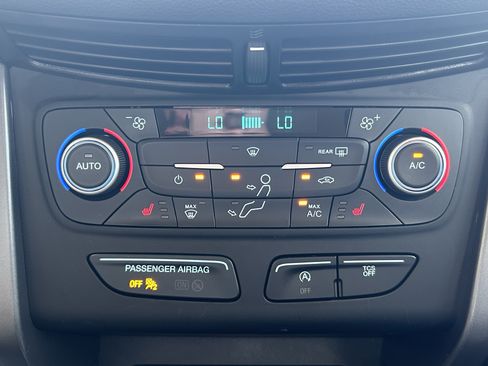 Used 2019 Ford Escape SEL AWD/4WD image 28