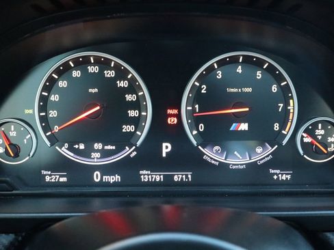 Used 2013 BMW M5 image 33