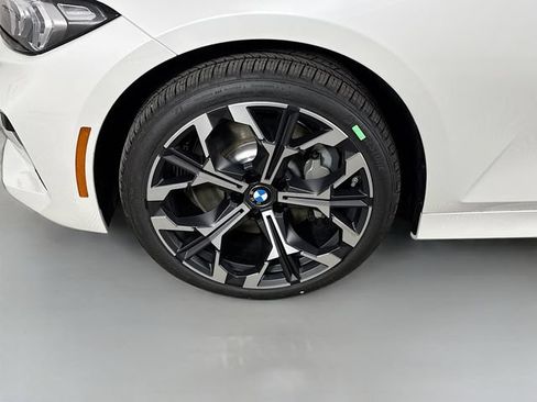 Used 2026 BMW 330i xDrive Sedan w/ Premium Package AWD/4WD image 31
