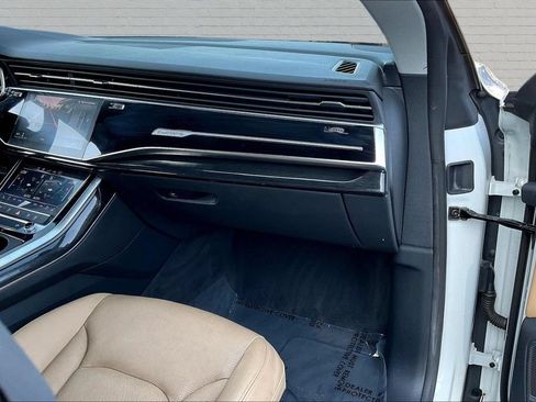Used 2019 Audi Q8 Premium Plus w/ Premium Plus AWD/4WD image 14