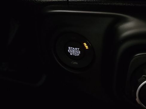 Used 2023 Jeep Wrangler Unlimited Sahara w/ Cold Weather Group AWD/4WD image 18