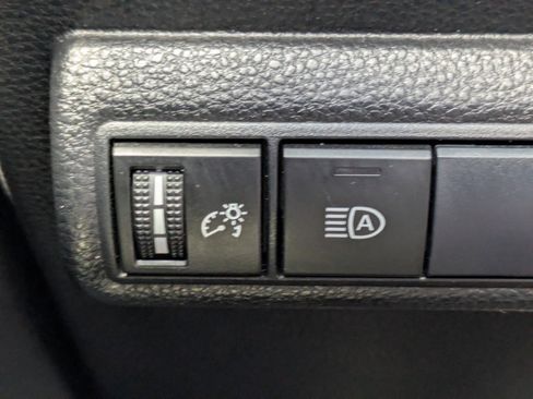 Used 2021 Toyota Corolla XSE image 29