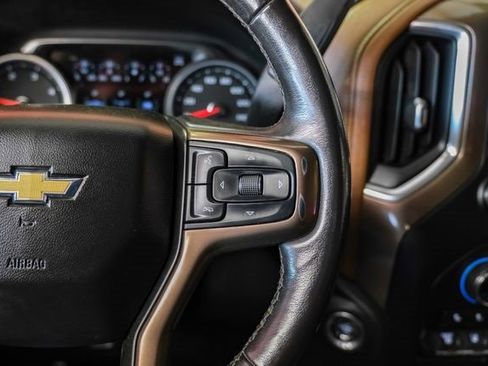 Used 2020 Chevrolet Silverado 3500 High Country image 18