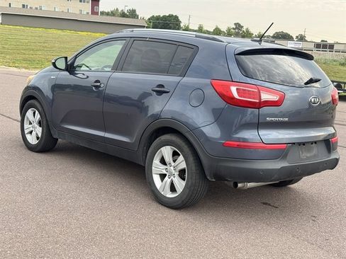 Used 2011 Kia Sportage LX w/ Convenience Pkg AWD/4WD image 4