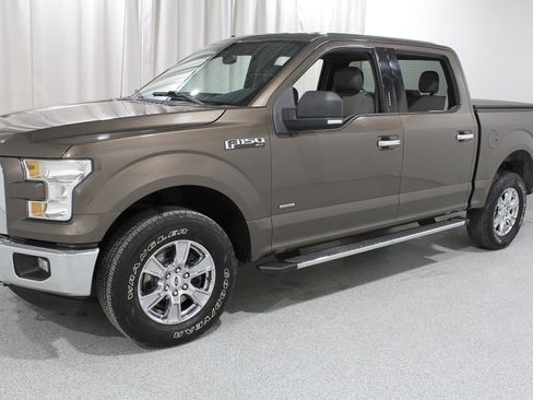Used 2016 Ford F150 XLT w/ Equipment Group 301A Mid image 3