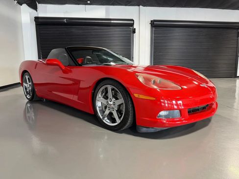 Used 2008 Chevrolet Corvette Convertible w/ Preferred Equipment Group RWD image 3