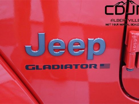 Used 2023 Jeep Gladiator Rubicon w/ Cold Weather Group image 42