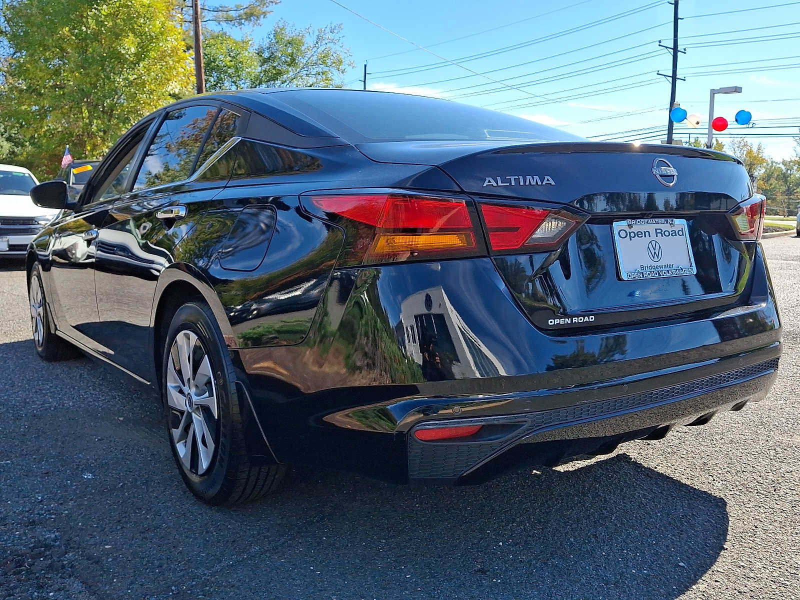 Used 2023 Nissan Altima 2.5 S FWD image 4
