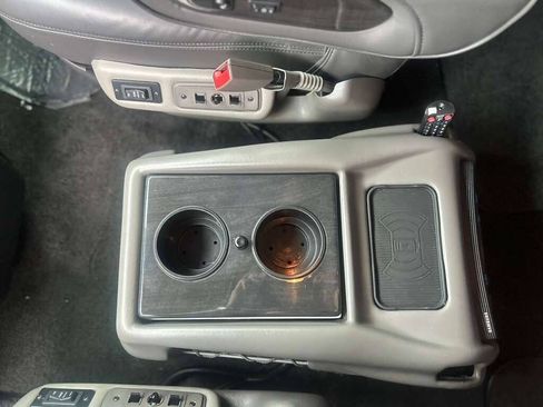 Used 2019 Chevrolet Express 2500 Extended w/ Enhanced Convenience Package RWD image 17