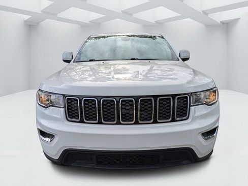 Used 2022 Jeep Grand Cherokee Laredo E AWD/4WD image 8