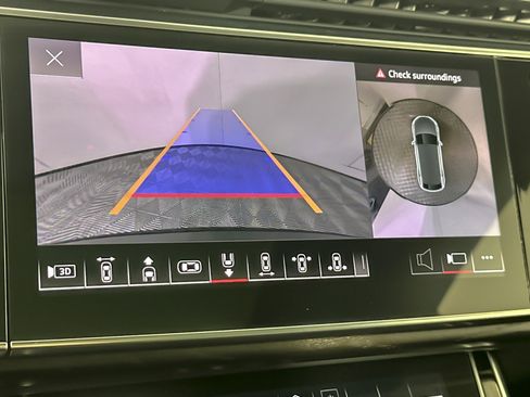 Used 2022 Audi Q8 Premium Plus w/ Premium Plus Package image 19