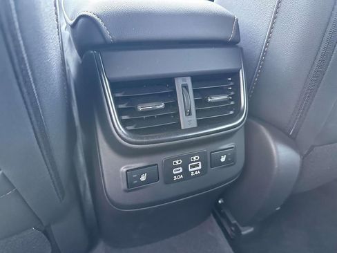 Certified 2025 Subaru Outback Wilderness image 9