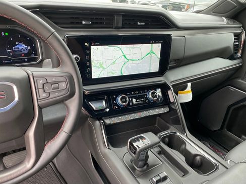 Used 2025 GMC Sierra 1500 AT4X image 26