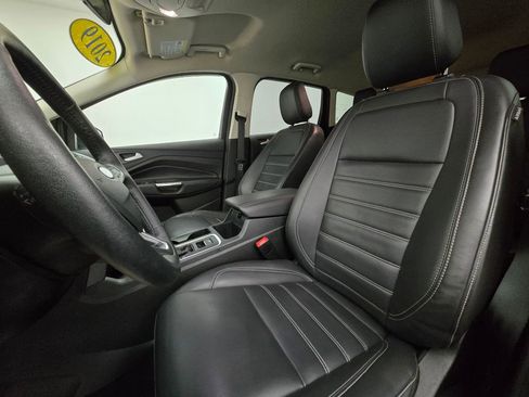 Used 2019 Ford Escape SEL image 19