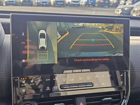 Used 2023 Subaru Solterra AWD image 32