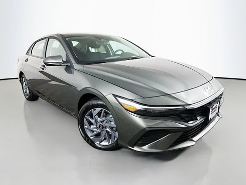 New 2026 Hyundai Elantra Blue FWD image 1