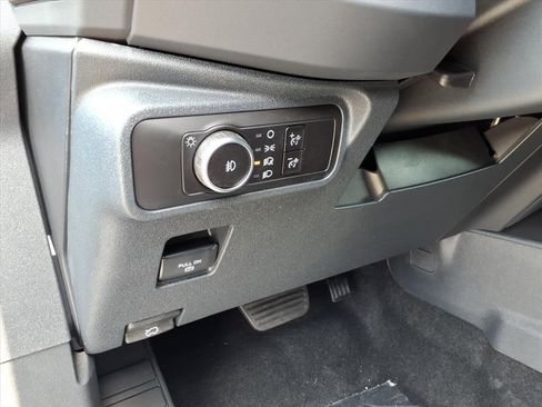 New 2025 Ford Bronco Badlands image 13