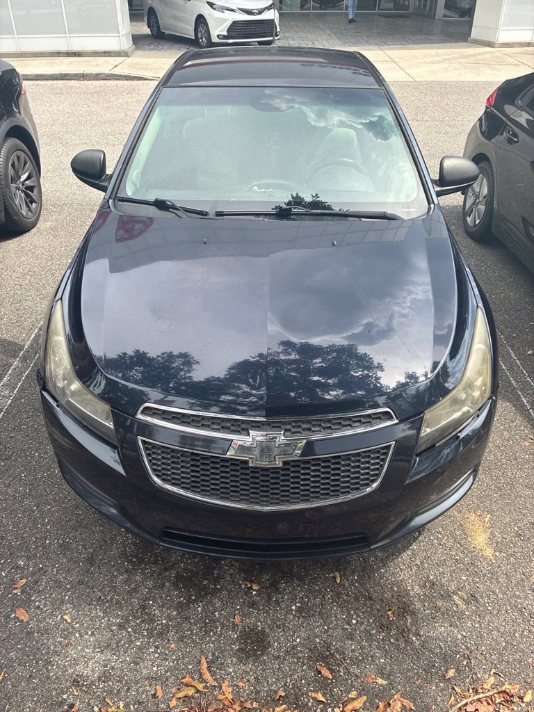 Used 2014 Chevrolet Cruze LS FWD image 1