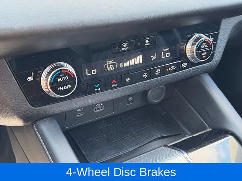 Used 2022 Mitsubishi Outlander SEL AWD/4WD image 25