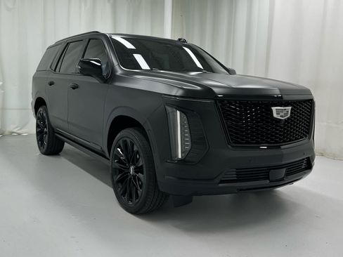 Used 2026 Cadillac Escalade Platinum Sport w/ LPO, ONYX Package AWD/4WD image 1