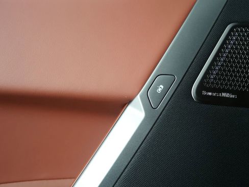 Used 2026 BMW iX xDrive60 w/ M Sport Package image 16