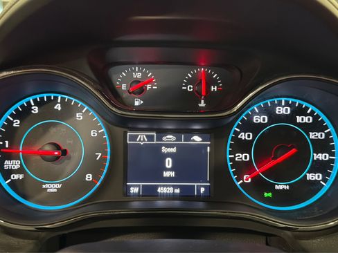 Used 2018 Chevrolet Cruze LT w/ Convenience Package image 25