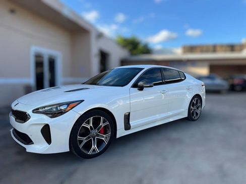 Used 2020 Kia Stinger GT image 3