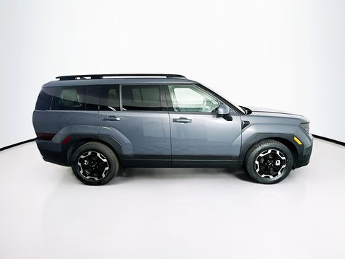 Used 2025 Hyundai Santa Fe SEL image 10