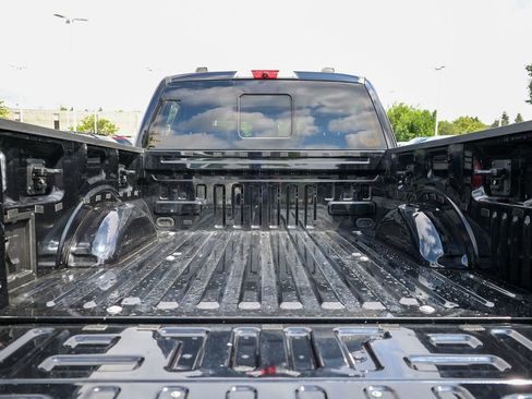 Used 2021 Ford F150 Lariat AWD/4WD image 32