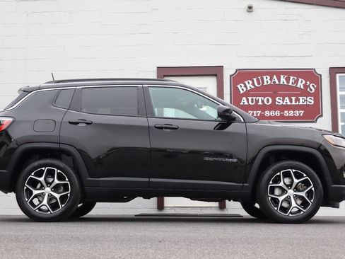 Used 2024 Jeep Compass Limited AWD/4WD image 1
